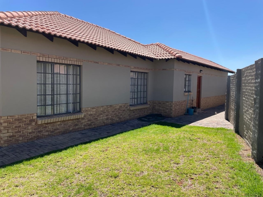 3 Bedroom Property for Sale in Waterkloof A H North West